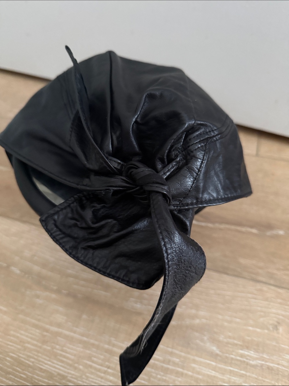 Harley-Davidson Black Embroidered Skull Leather Cap - Picture 3 of 7